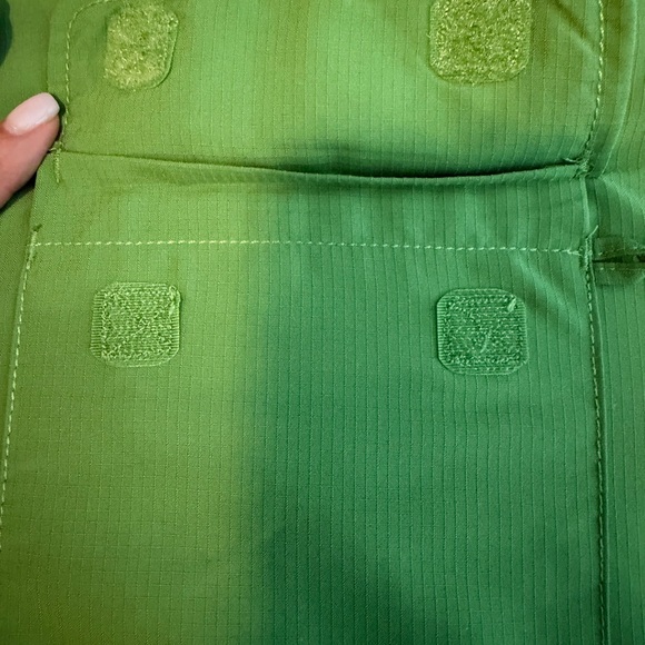 Pre-Owned Duluth Trading Co Men's Vibrant Green Button Down Shirt -M - Picture 3 of 7